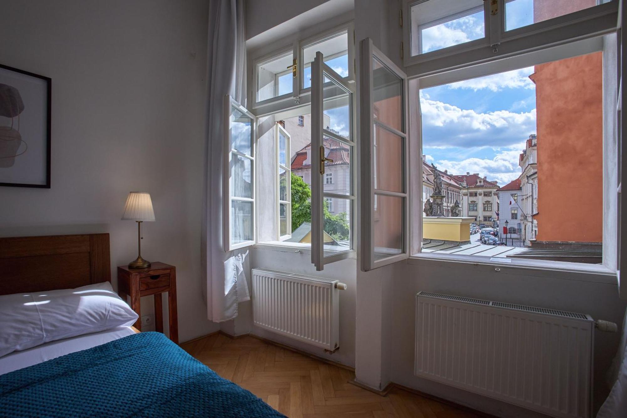 Charles Bridge Aparthotel Praga