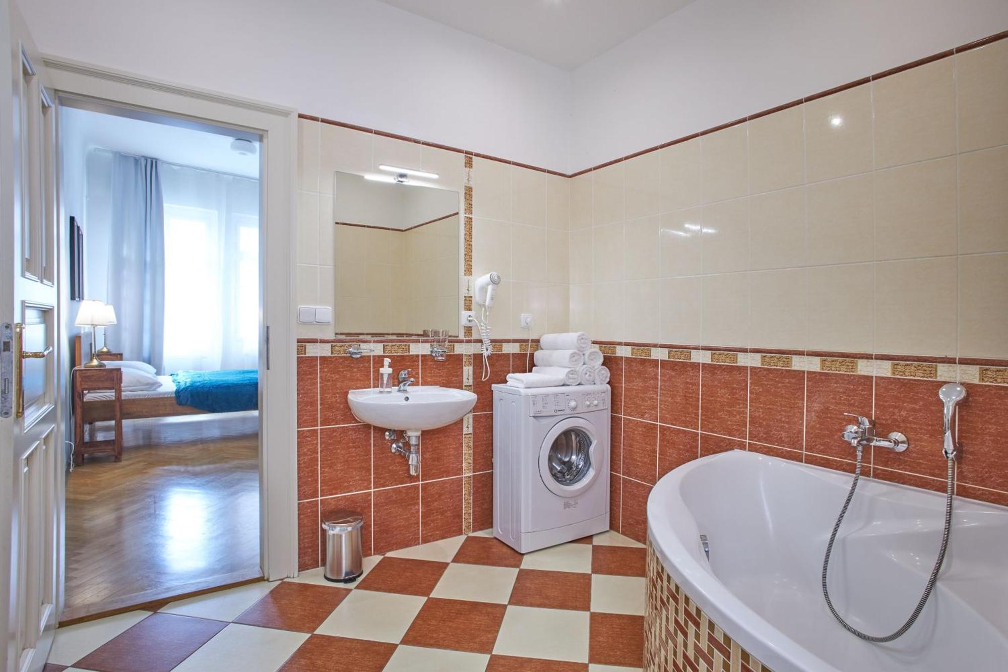 Charles Bridge Aparthotel Praga